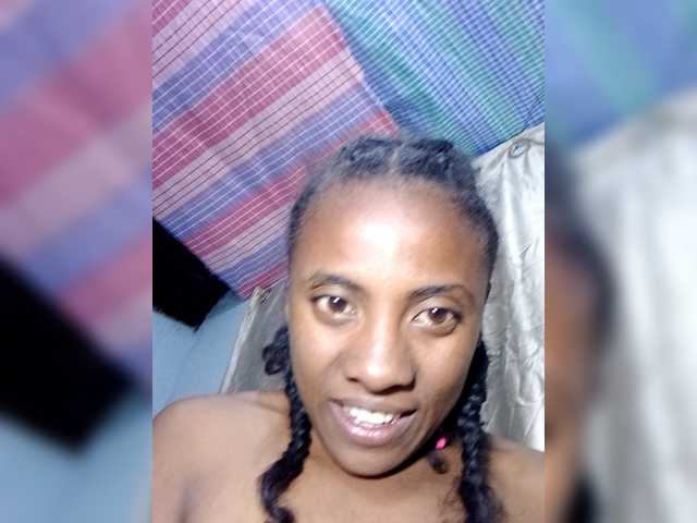 Claudia9 live cam preview
