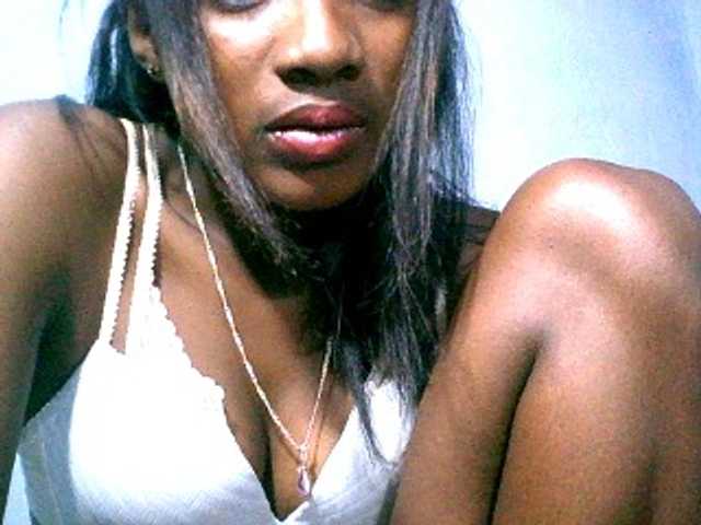 Claudia9 live cam preview