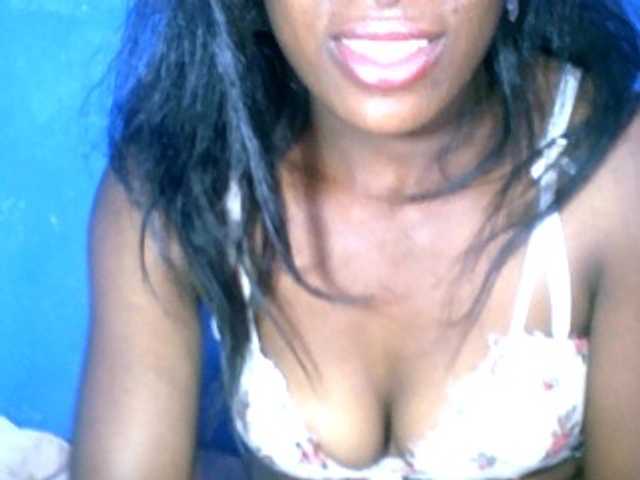 Claudia9 live cam on BongaCams