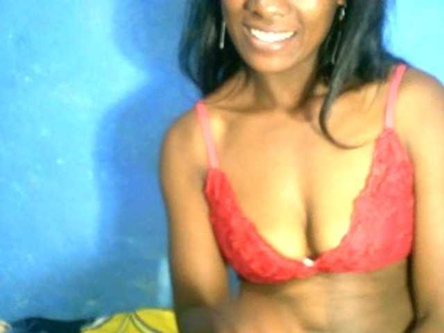 Claudia9 live cam preview