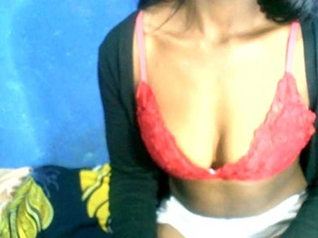 Claudia9 live cam preview