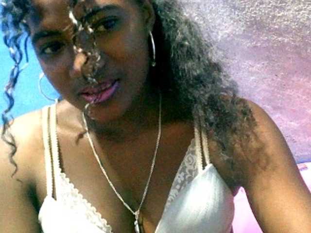 Claudia9 live cam on BongaCams