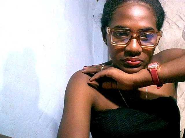 Claudia9 live cam preview