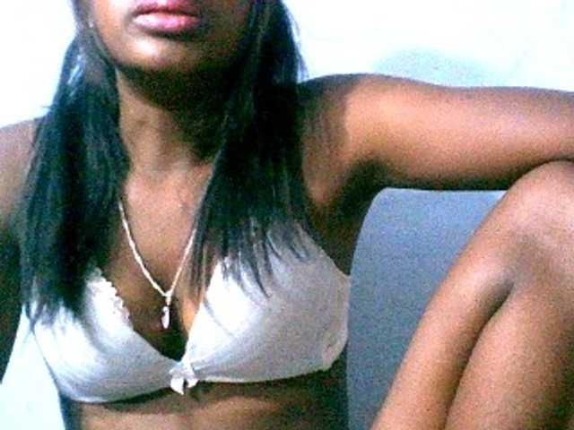 Claudia9 live cam on BongaCams