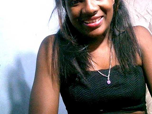 Claudia9 live cam preview
