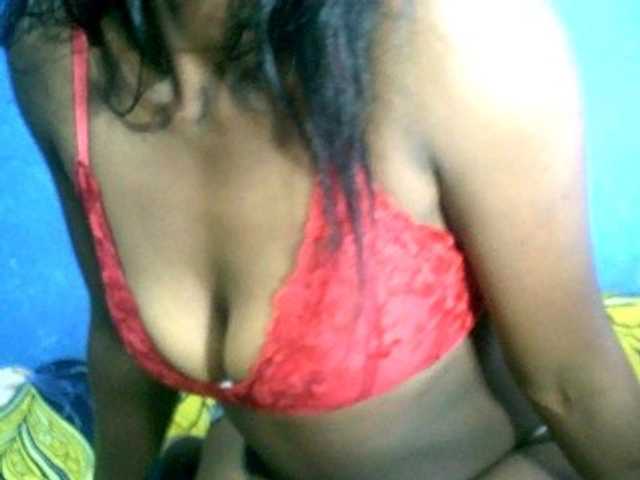 Claudia9 live cam preview
