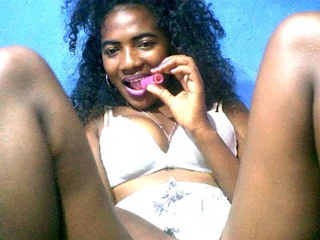 Claudia9 live cam on BongaCams