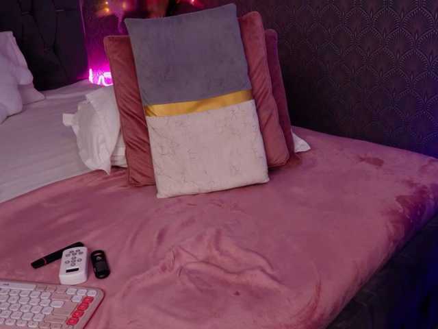 EvieBliss live cam on BongaCams