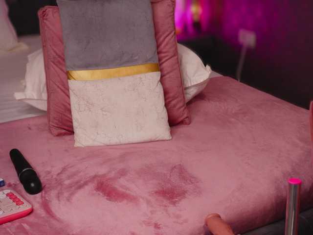 EvieBliss live cam on BongaCams