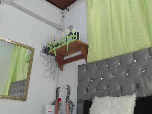 zaleyamateus25 webcam