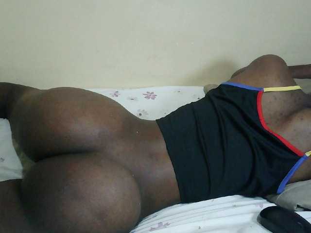 Leidy-kasandra live cam on BongaCams