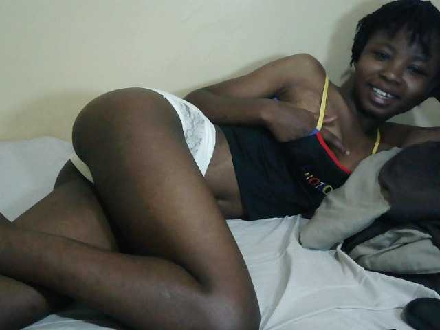 Leidy-kasandra live cam on BongaCams