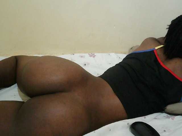 Leidy-kasandra live cam on BongaCams
