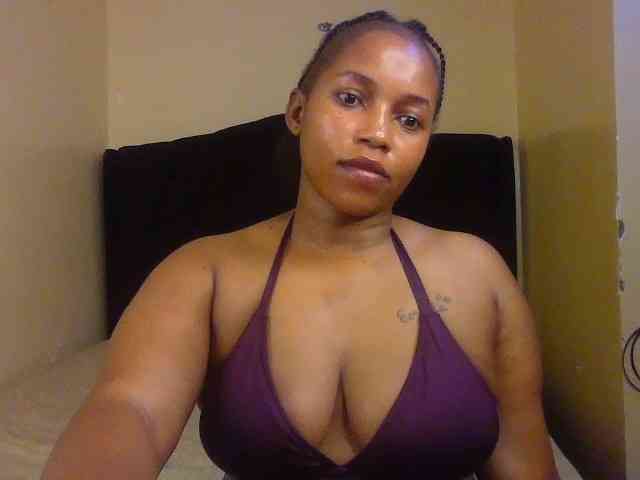 Nialuxxe webcam