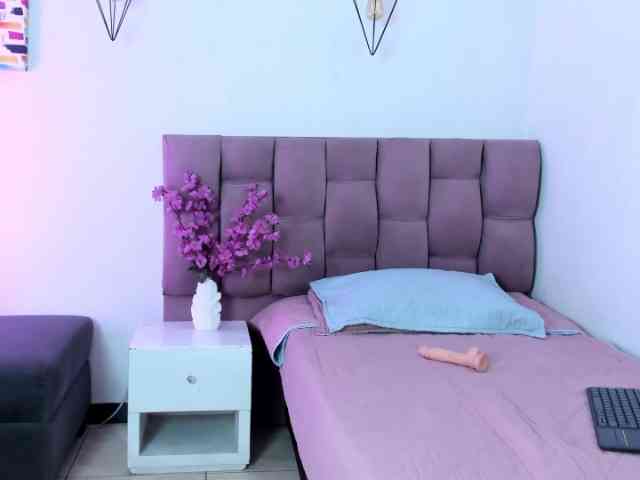 jazminnqueen's live room