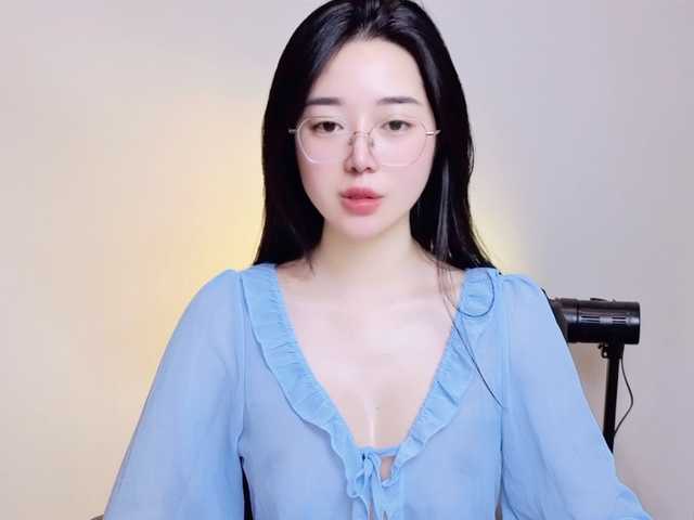 LittleMiu99 live cam on BongaCams