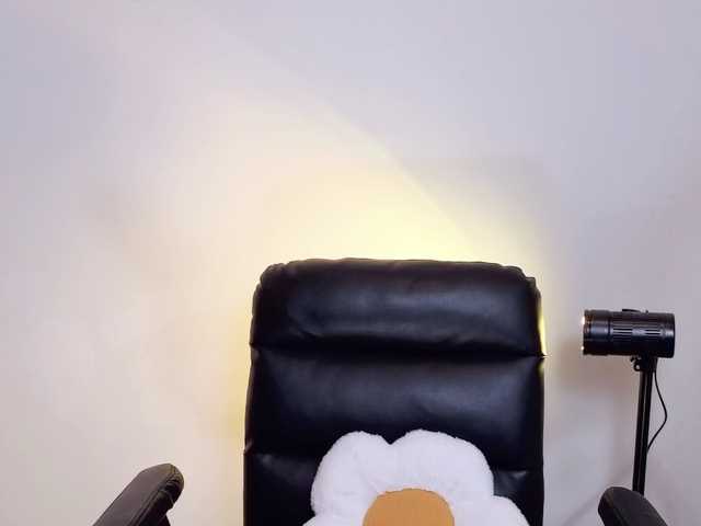 LittleMiu99 live cam on BongaCams