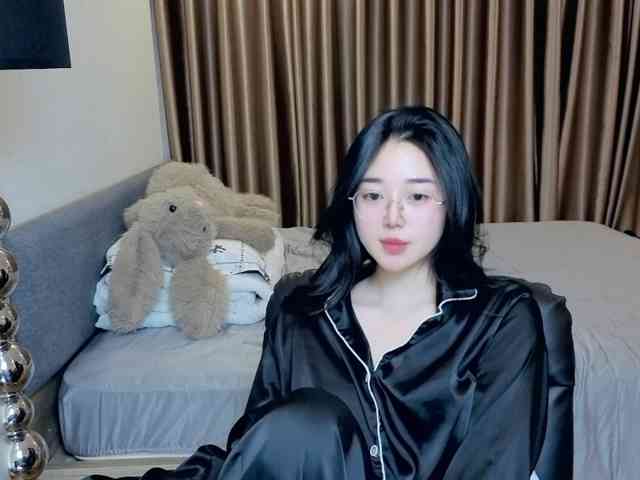 LittleMiu99 webcam