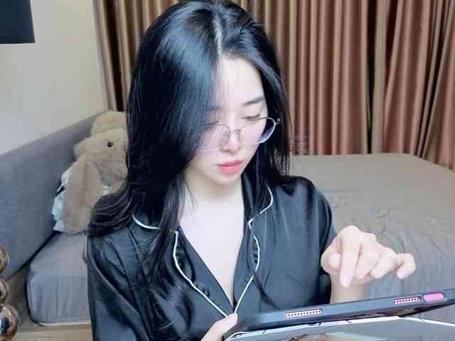 LittleMiu99 webcam