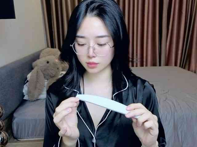 LittleMiu99 webcam