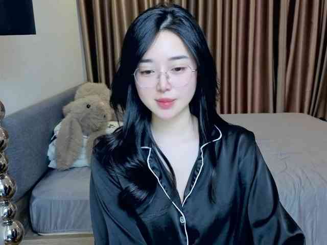 LittleMiu99 webcam