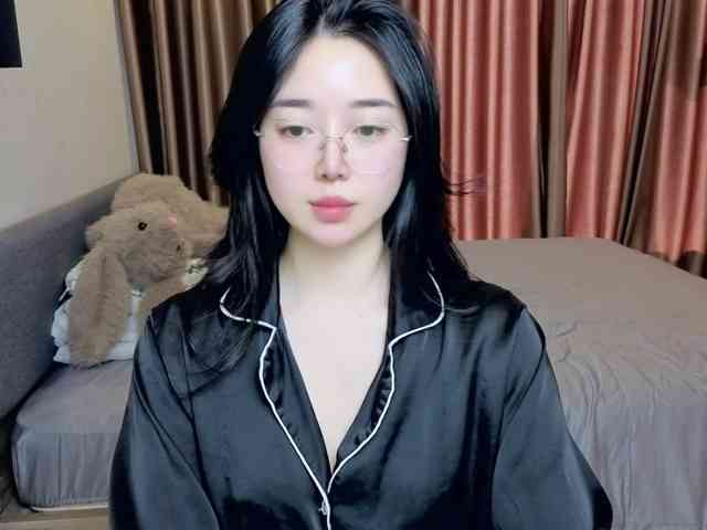 LittleMiu99 webcam