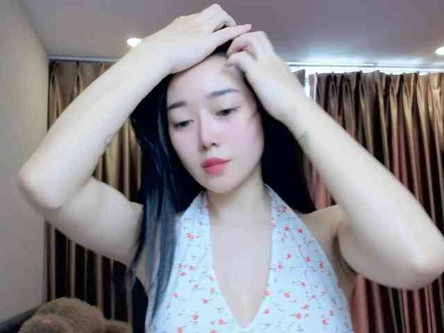LittleMiu99 webcam