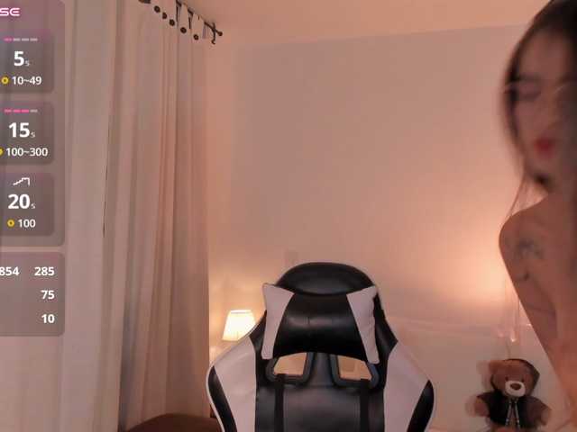 LizzyColins live cam on BongaCams