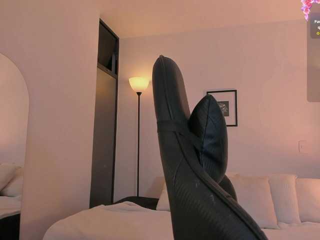 LizzyColins live cam on BongaCams