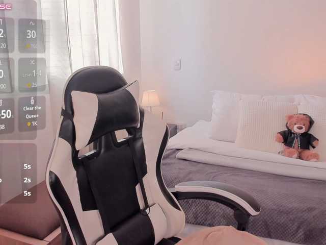 LizzyColins live cam on BongaCams