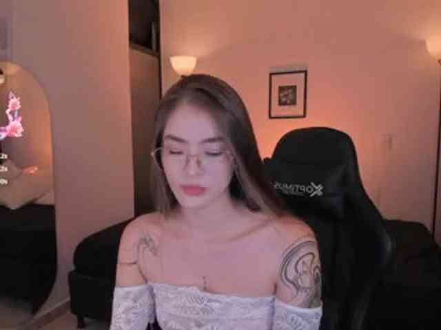 LizzyColins webcam