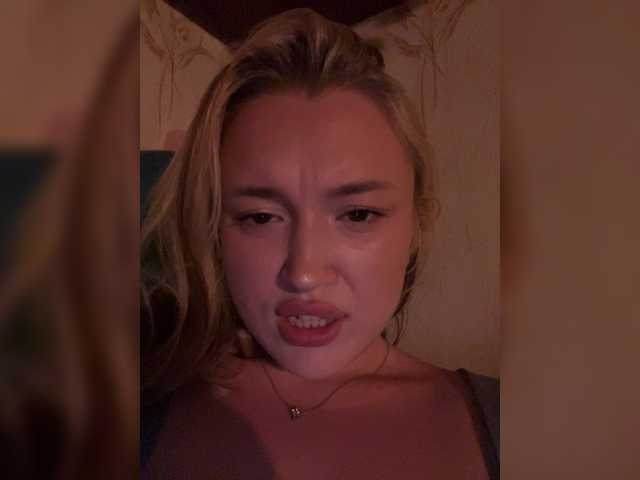 lyalyavivi live cam on BongaCams