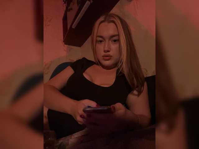 lyalyavivi live cam on BongaCams