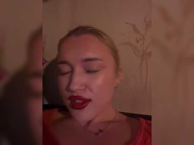 lyalyavivi live cam on BongaCams