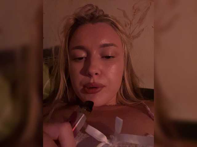 lyalyavivi live cam on BongaCams