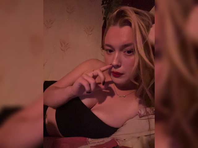 lyalyavivi live cam on BongaCams