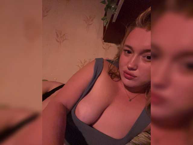 lyalyavivi live cam on BongaCams