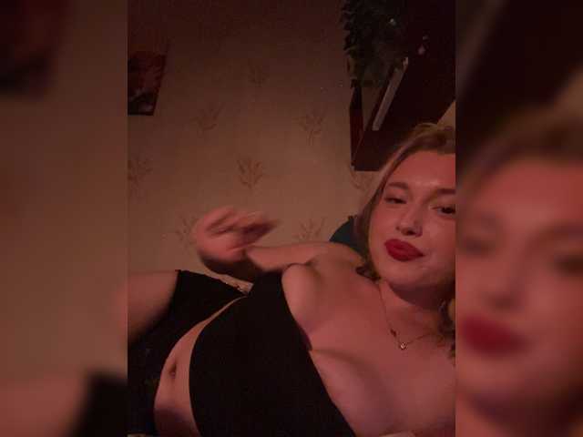 lyalyavivi live cam on BongaCams