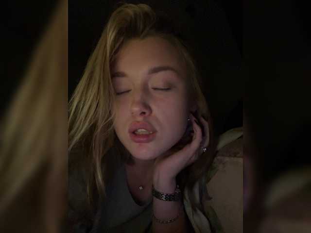 Lyalyavivi live cam