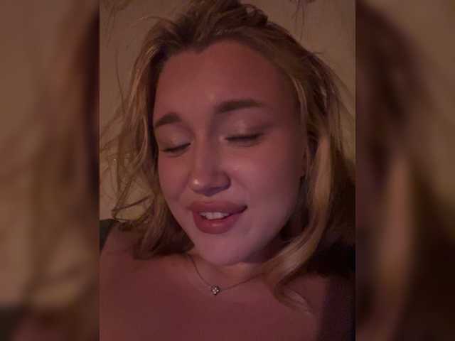lyalyavivi live cam on BongaCams