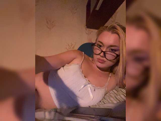 lyalyavivi live cam on BongaCams