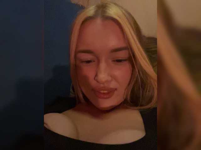 lyalyavivi live cam on BongaCams