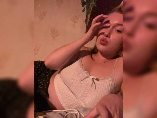 lyalyavivi live cam on BongaCams