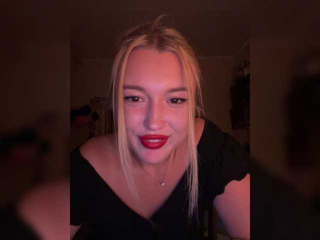 lyalyavivi live cam on BongaCams