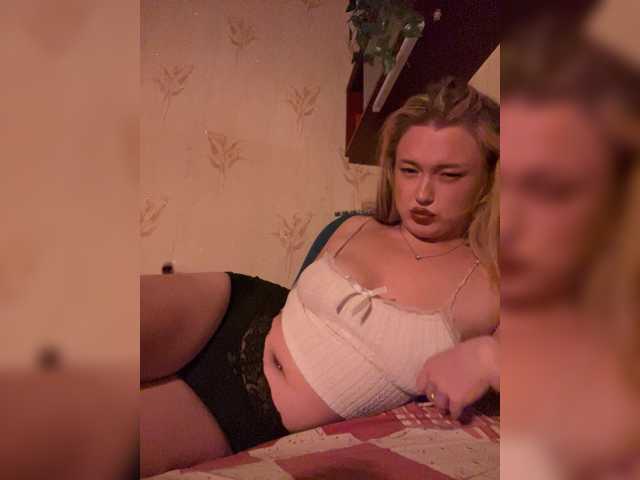 lyalyavivi live cam on BongaCams