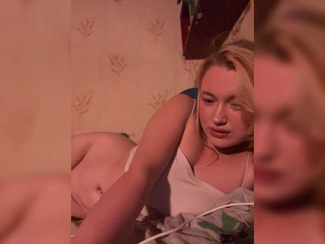lyalyavivi live cam on BongaCams