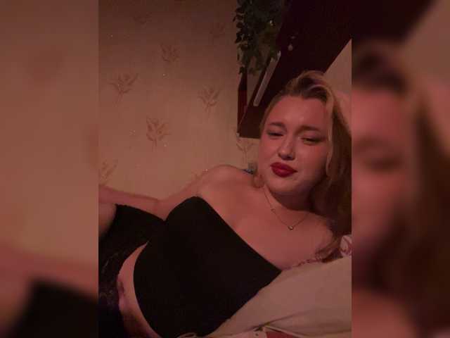 lyalyavivi live cam on BongaCams