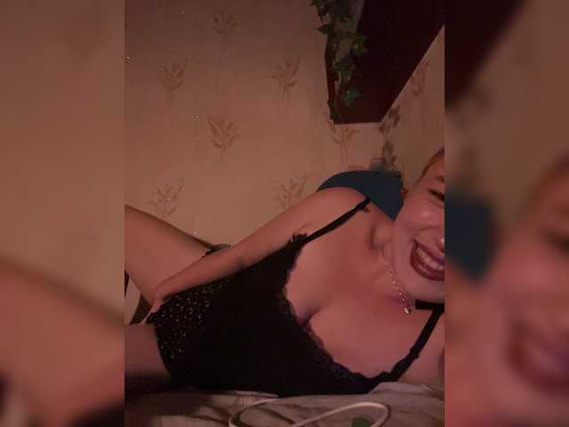 lyalyavivi live cam on BongaCams