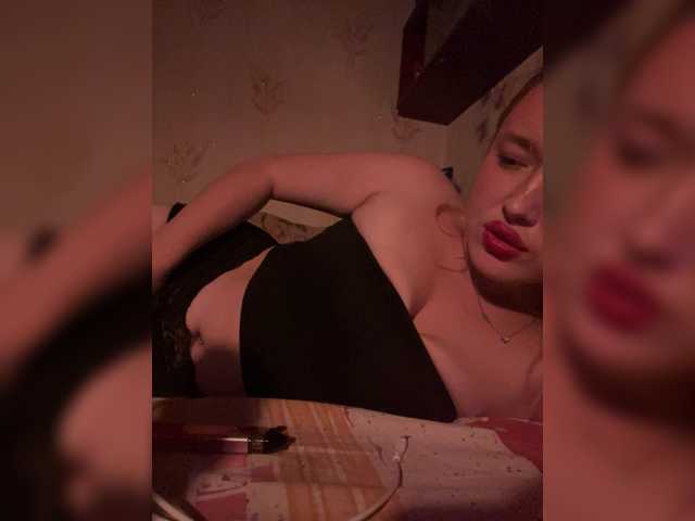 lyalyavivi live cam on BongaCams