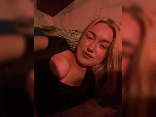 lyalyavivi live cam on BongaCams